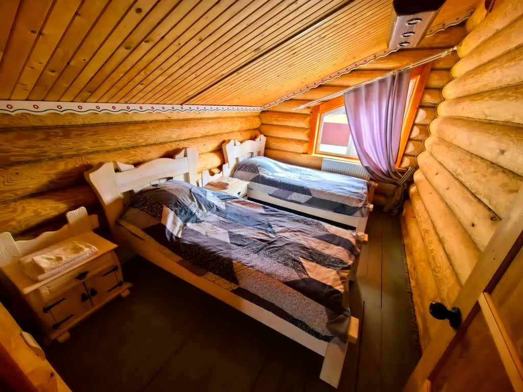 9-комнатный Дом