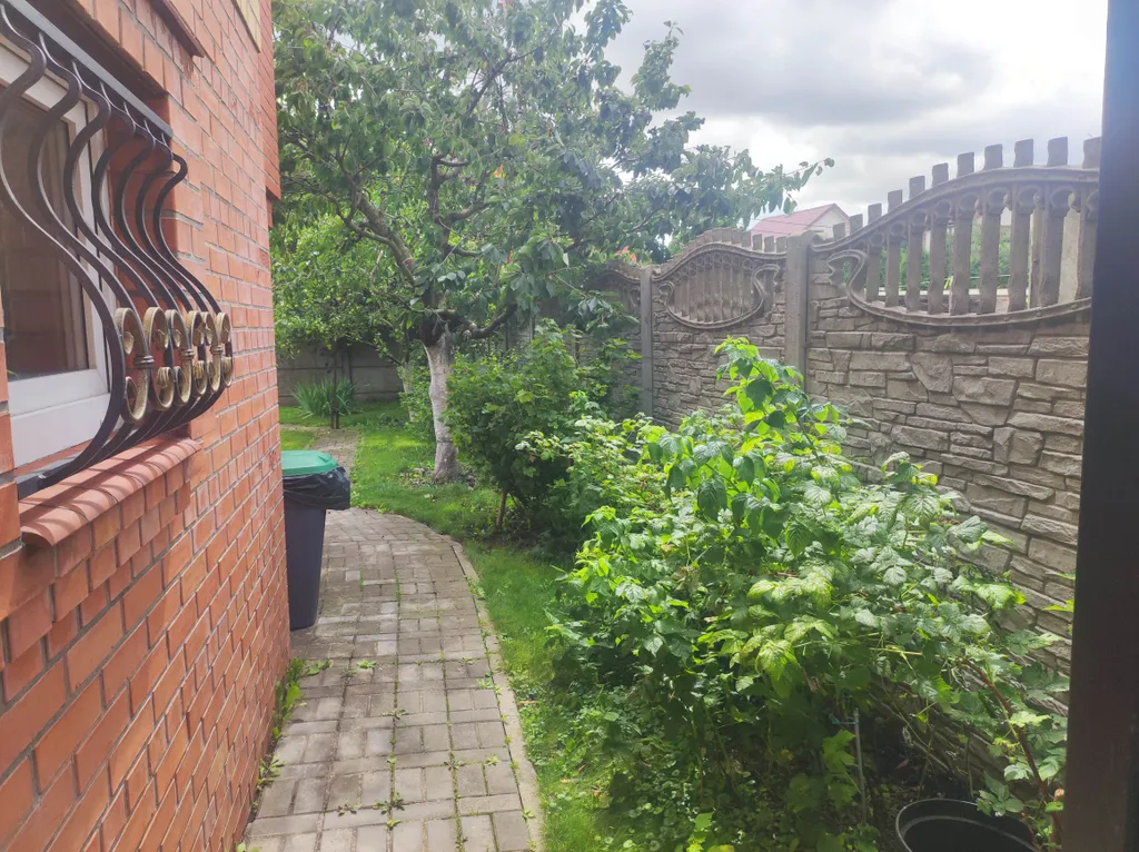 Уютный кирпичный коттедж с баней на дровах и велосипедами для прогулок