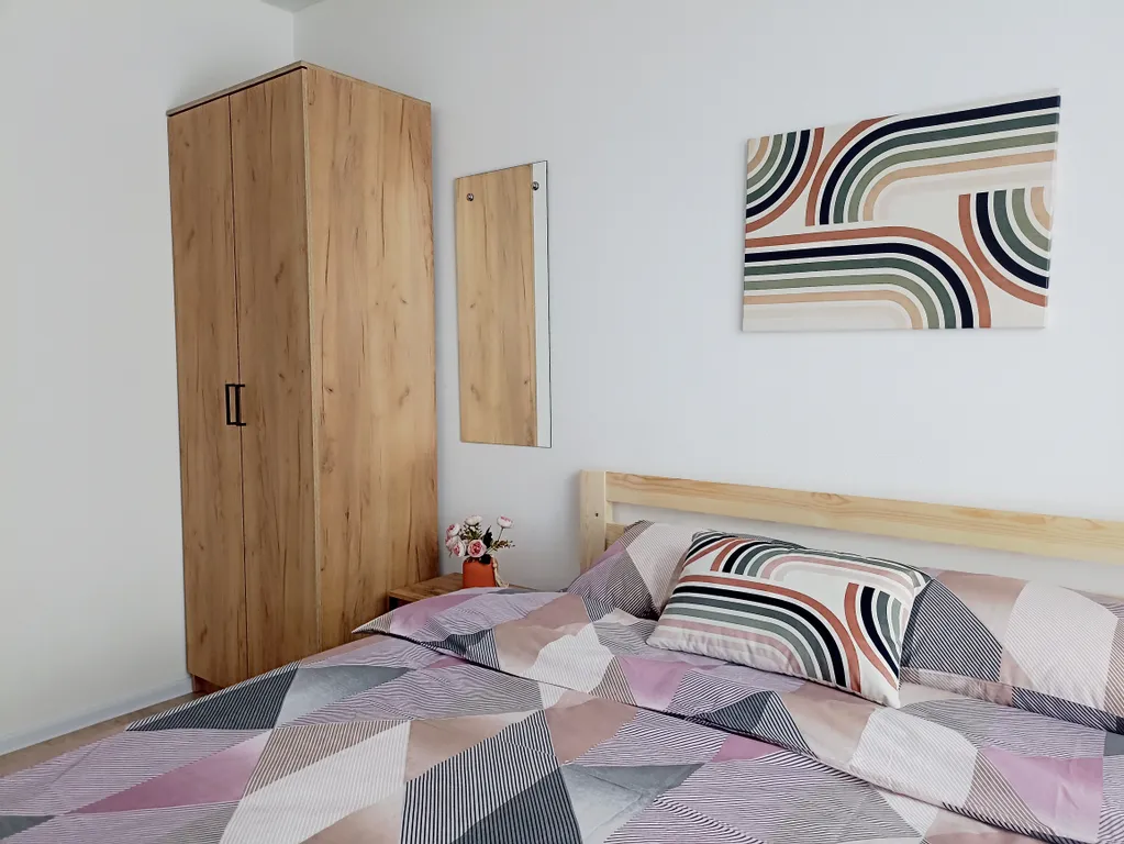 Просторная квартира с 2 спальнями у МРНЦ Цыба и Росатома