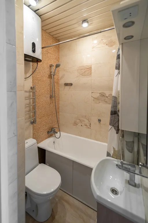 Очень теплый апартамент с открытым балконом, кухней, парковкой