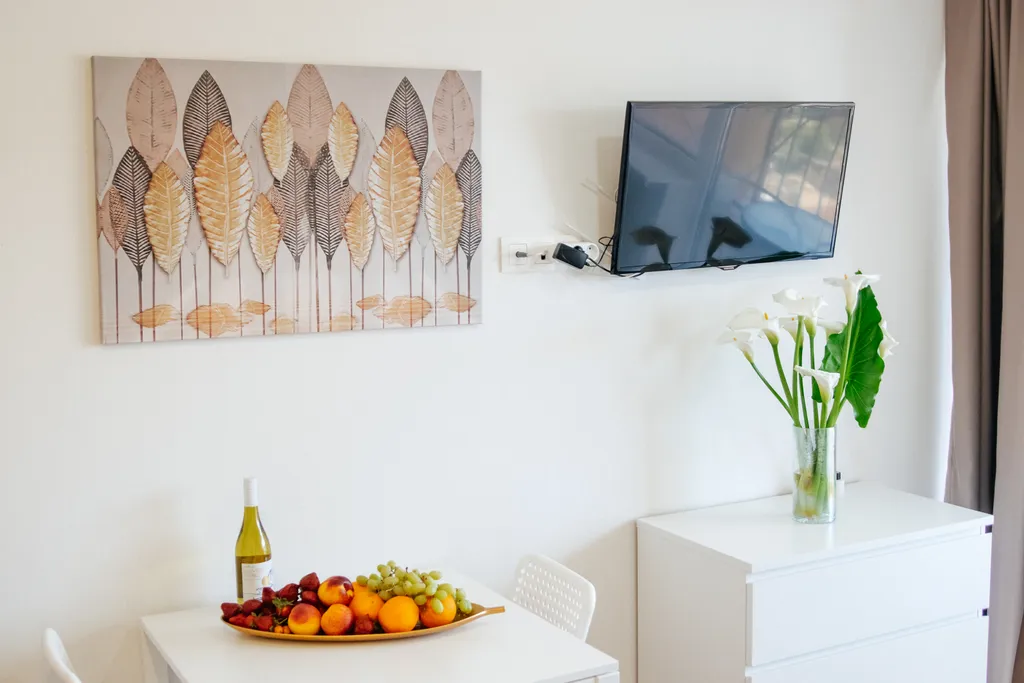 Студия на берегу моря