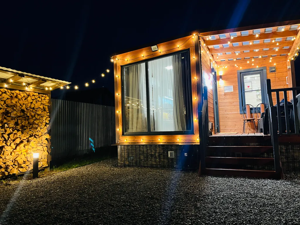 Уютный домик в тихом месте у реки