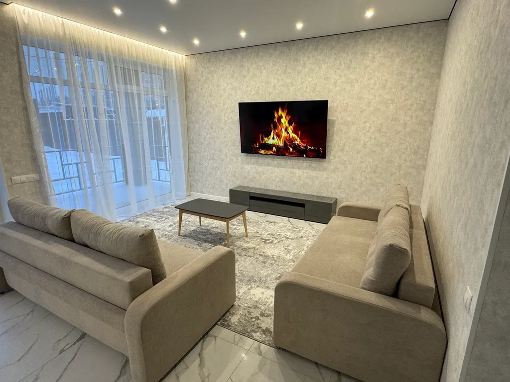 Двухэтажный дом с баней на дровах и мангальной зоной