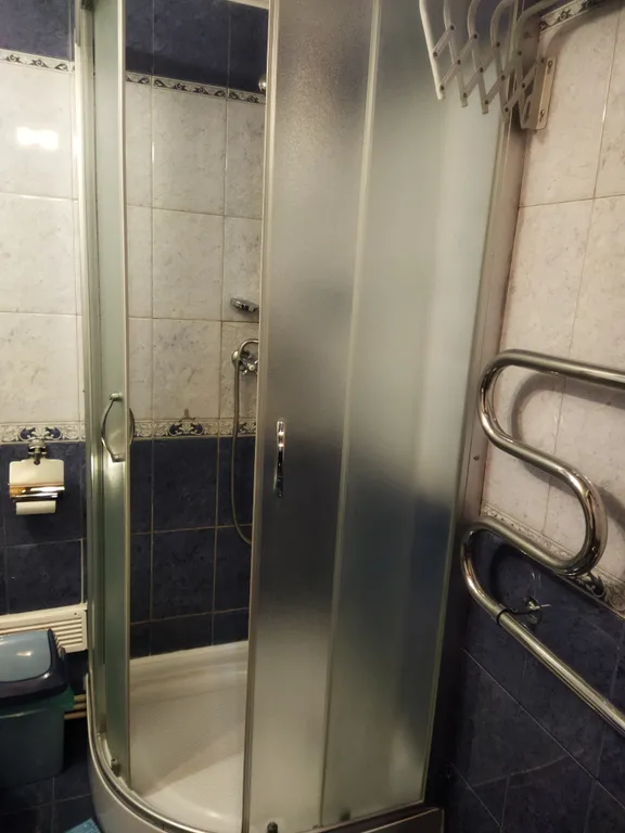 Небольшой уютный дом на спокойной улице