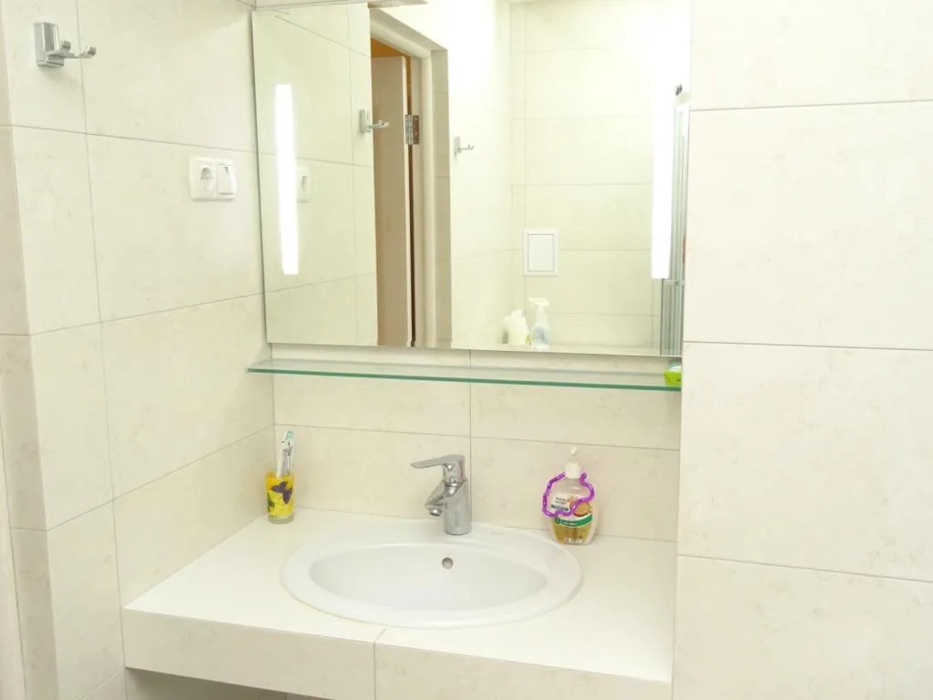 Уютная квартира со свежим ремонтом в новом доме с видом на море