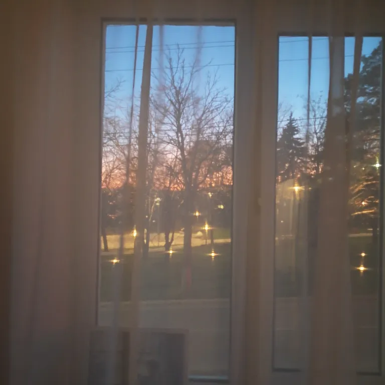 Светлая квартира в центре города с видом на новый сквер