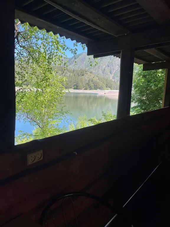 Дом 5 с видом на озеро и горы