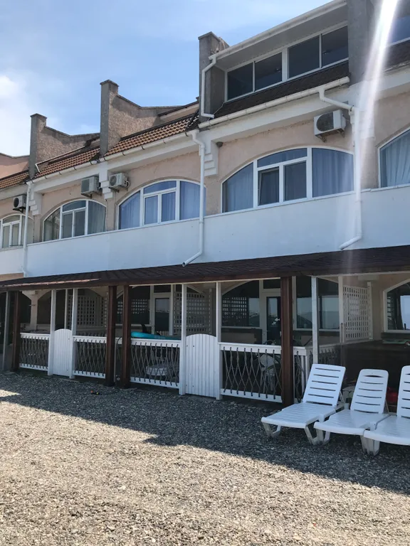 Коттедж Дом с дизайнерским ремонтом — аренда посуточно в Мирный