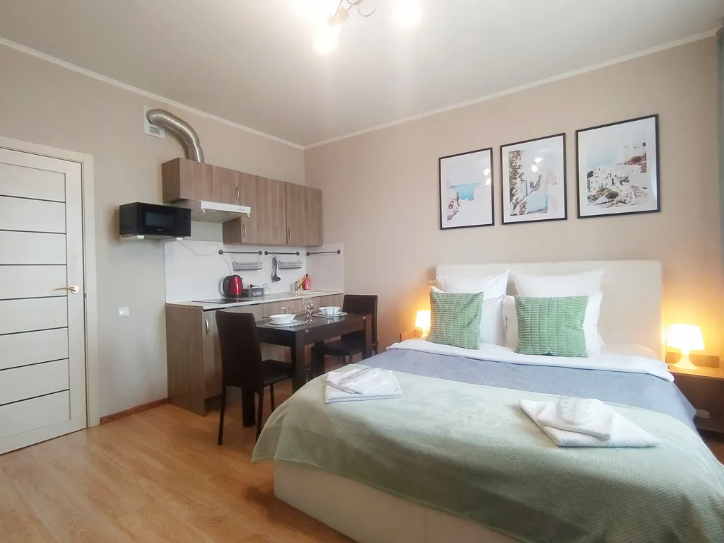 Апартаменты с панорамным балконом для отдыха семьей и командированных