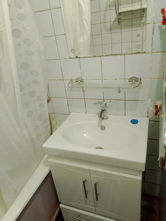 Удобная квартира в Центре, кухня 11 метров и большая открытая лоджия.