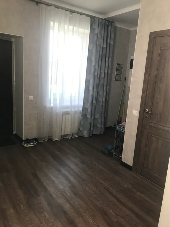 6-комнатный Дом