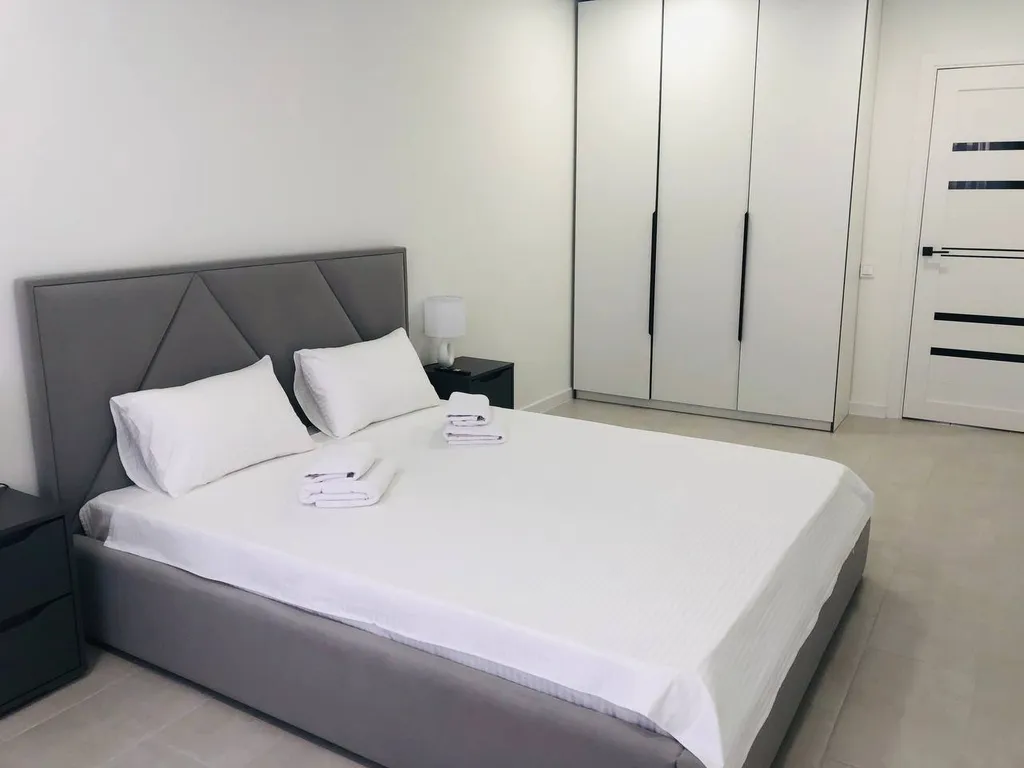 Стильная квартира в центре города с панорамным видом