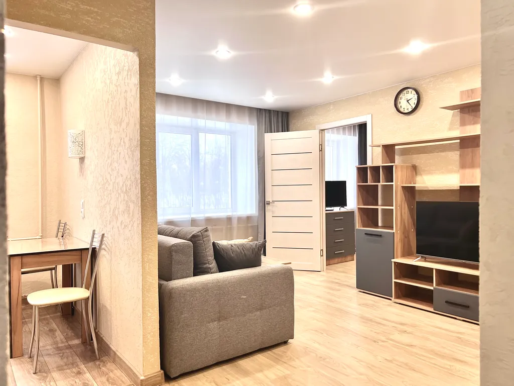 Квартира 2-комнатная Квартира — Кировск