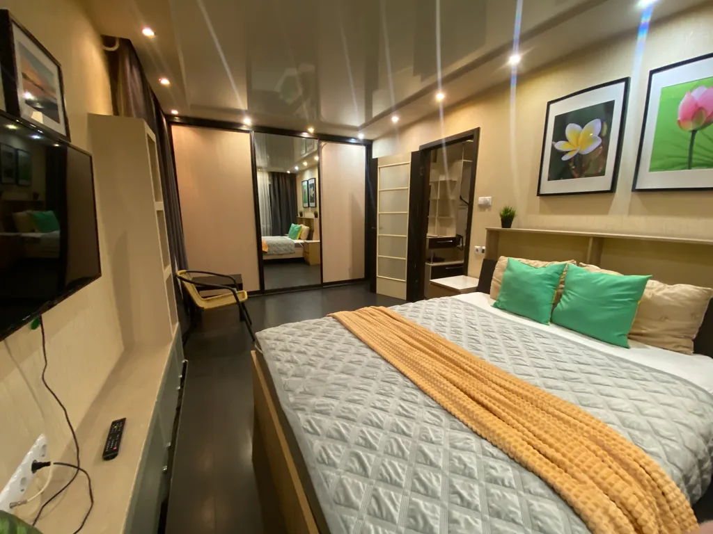 2-х комнатная квартира с балконом в Октябрьском районе. Отчётные док.