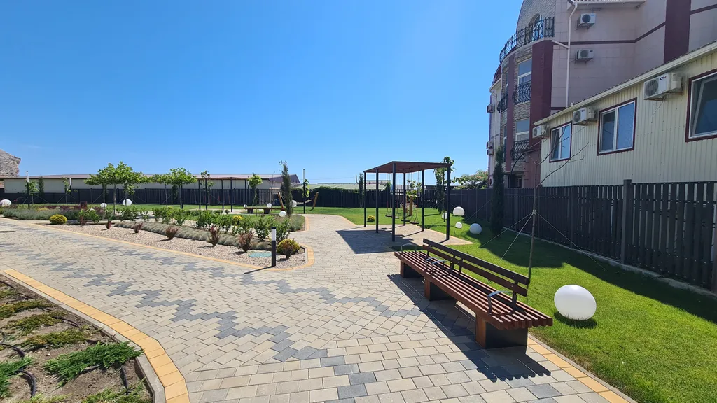 Двухкомнатные апартаменты в апарт-комплексе Атлас с видом на море