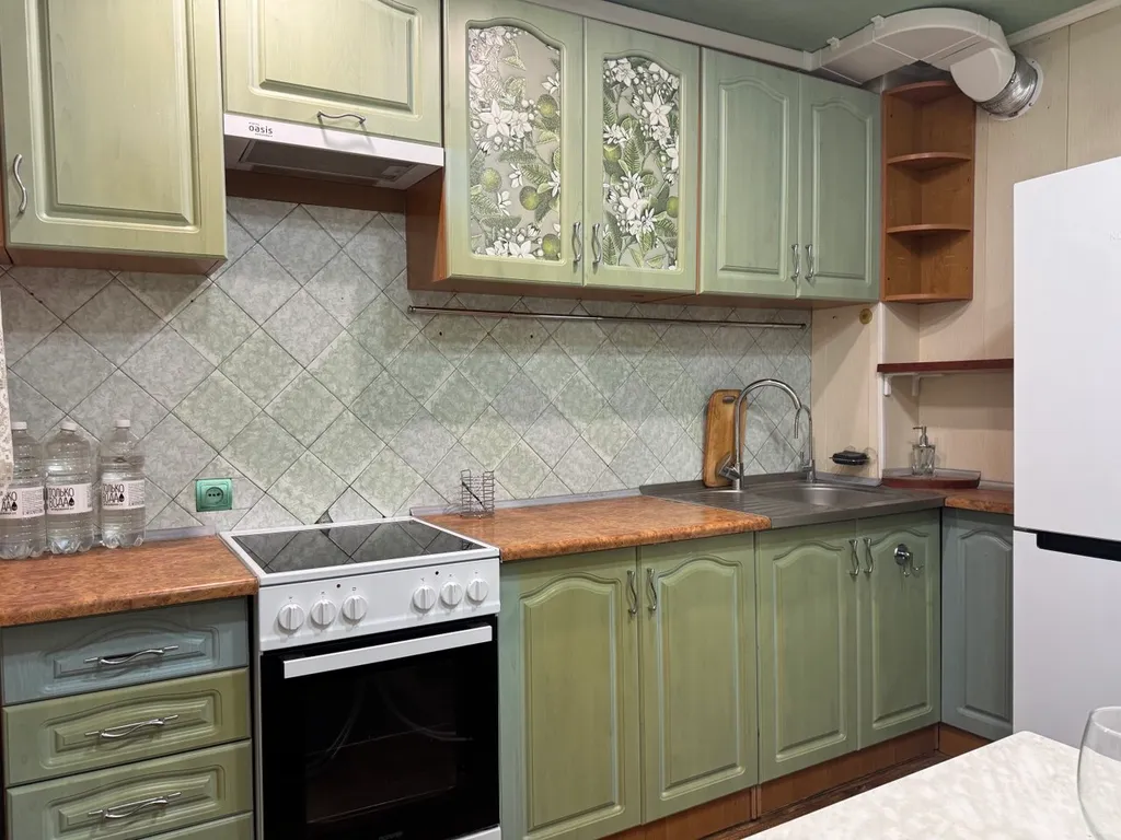 Видовая двухкомнатная квартира в самом центре города