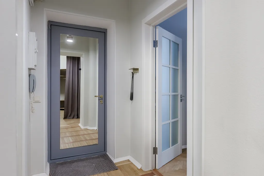 Квартира Сталинская трехкомнатная квартира Синий Кит — Москва