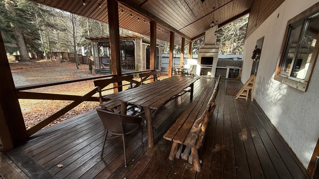 6-комнатный Дом