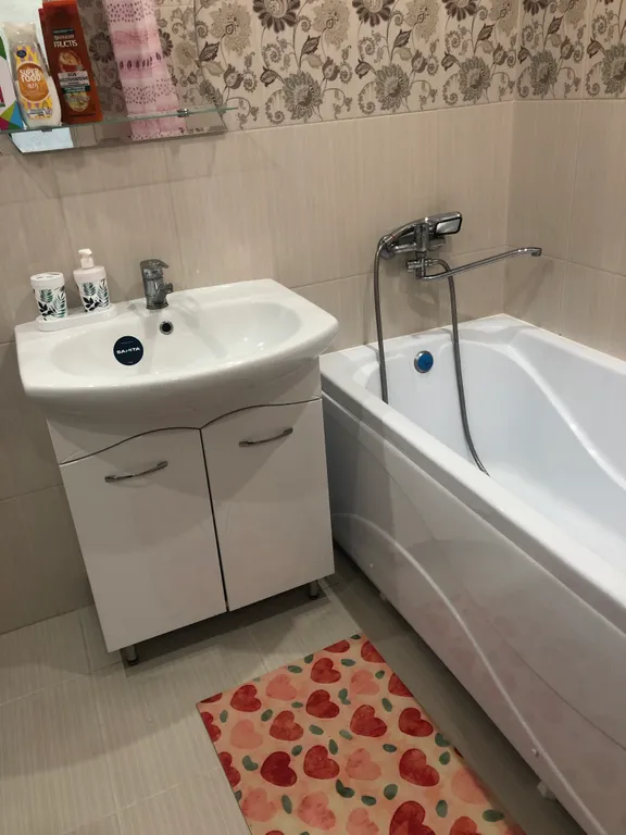 Просторная студия с видом на закат рядом с ТРЦ, локация - топ