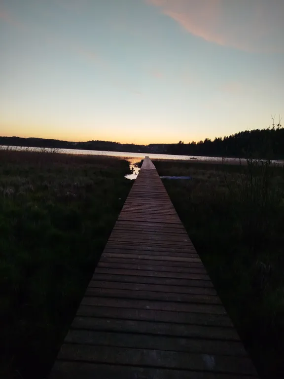 Домик с балконом