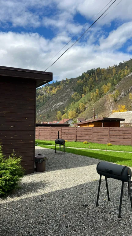 Трёхкомнатный дом с видом на гору