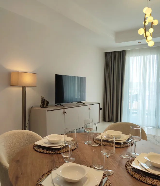 Квартира 1+1 в Azura World c видом на бассейн и аквапарком