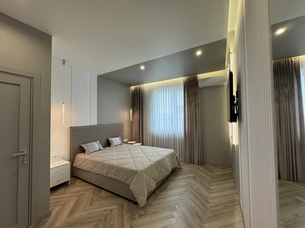 4 комнатный Дом с бассейном