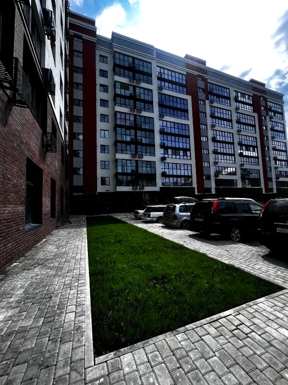 Квартира-студия в новом доме с видом на горы