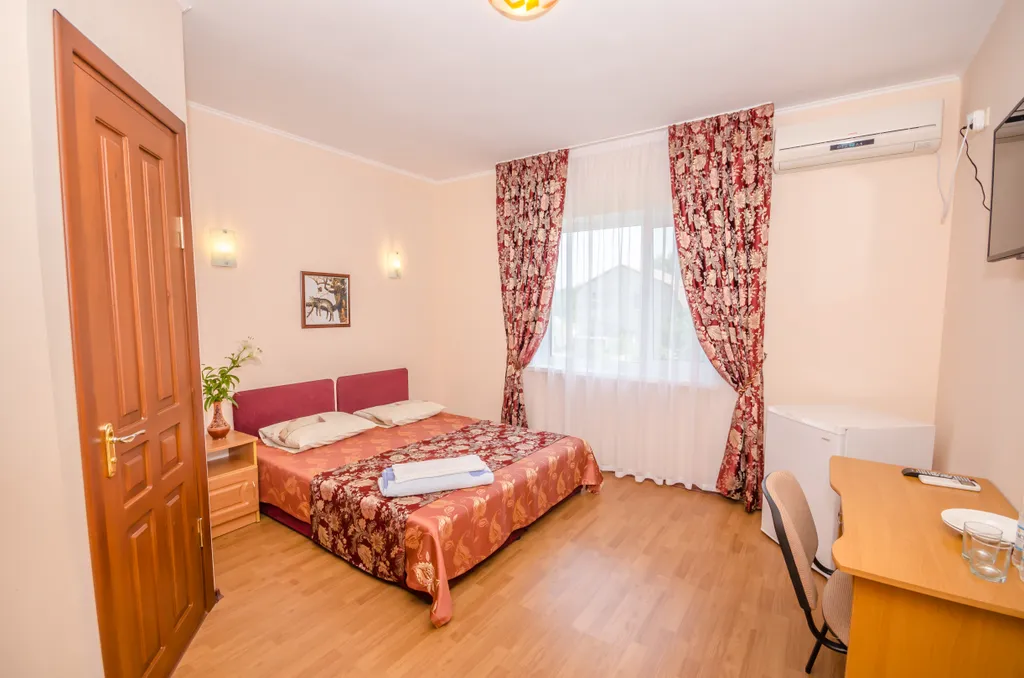 Двухместный стандарт с двуспальной кроватью