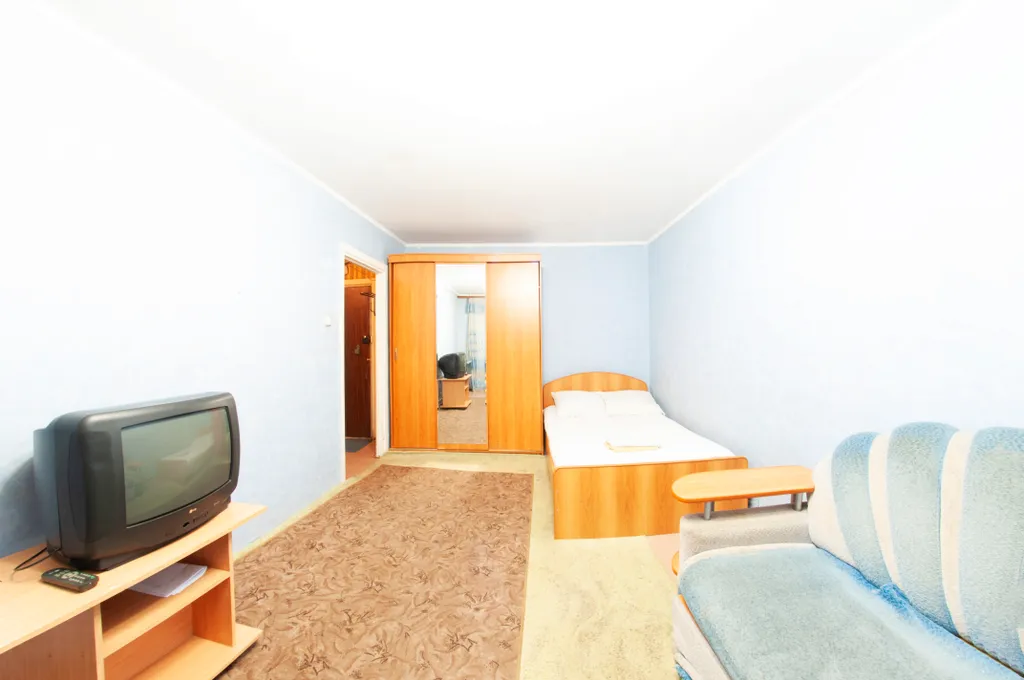 Скромная квартира в самом центре — аренда посуточно в Тюмень