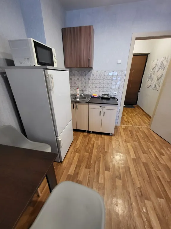 Студия с панорамным видом рядом с БСМП