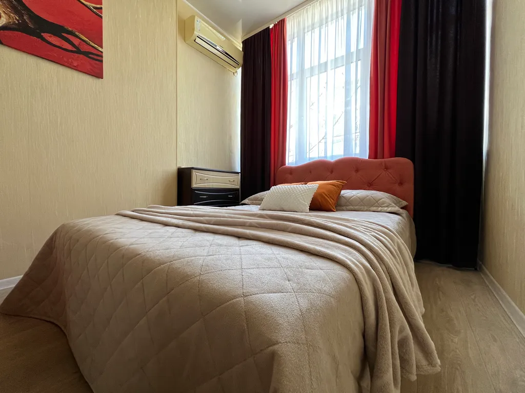 1 к.кв. пляж 5 мин рядом Парк Победы Херсонес не берем плату за уборку