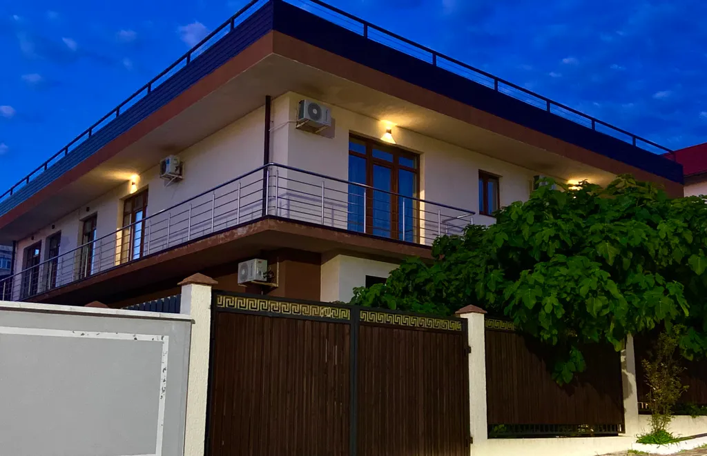 Коттедж у моря