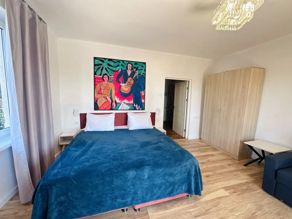 Квартира Апартаменты "Матисс" в 300 м от песчаного пляжа,балкон с видом на море — аренда посуточно в Тхубын