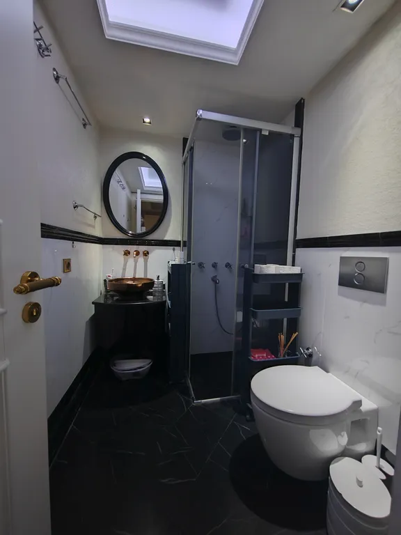 Шикарная двухкомнатная квартира со всеми удобствами