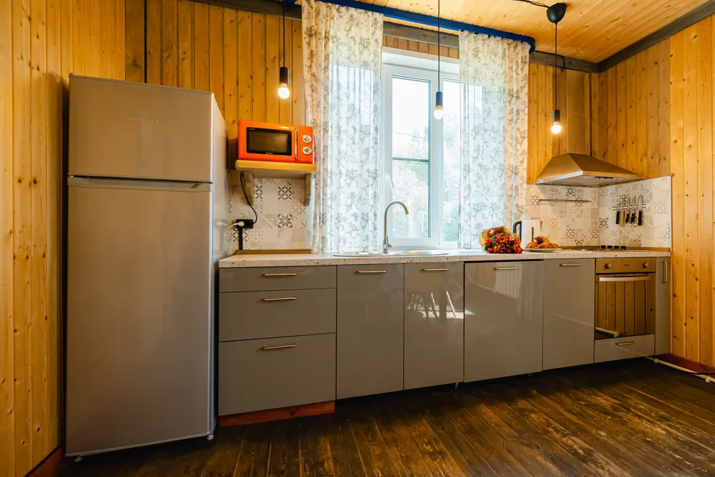 Дом у пруда в Веслево