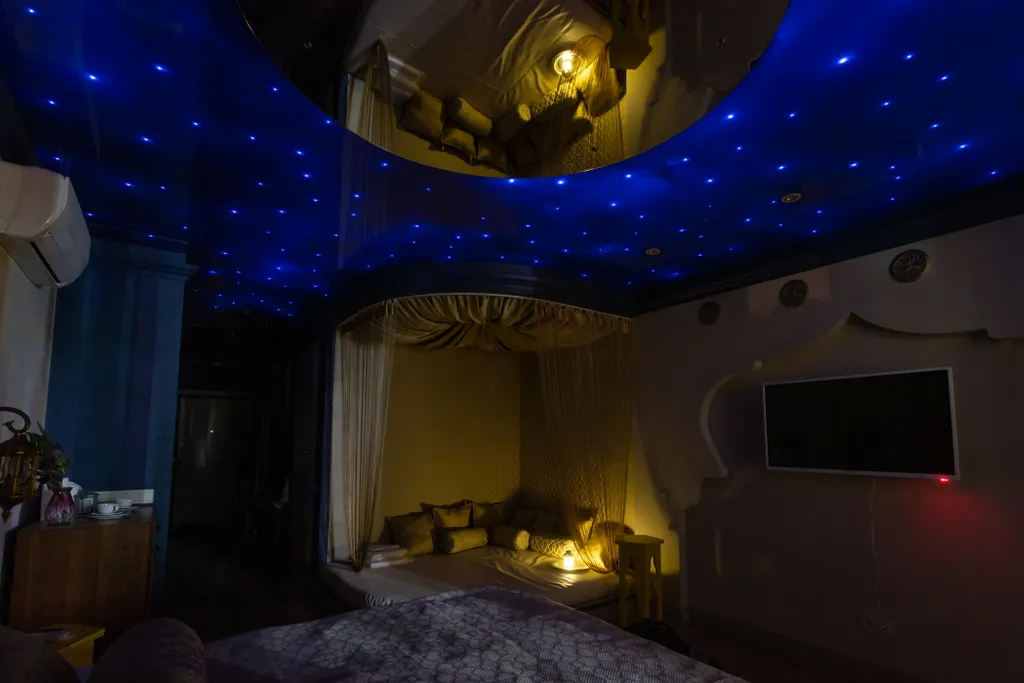 Люкс в восточном стиле со звездным небом