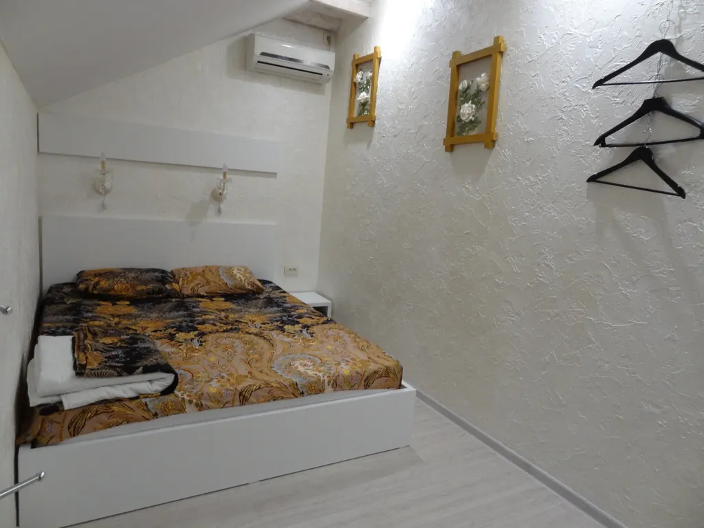 Квартира Апартаменты на Мансардном этаже в центре курортной жизни Евпатории — Евпатория