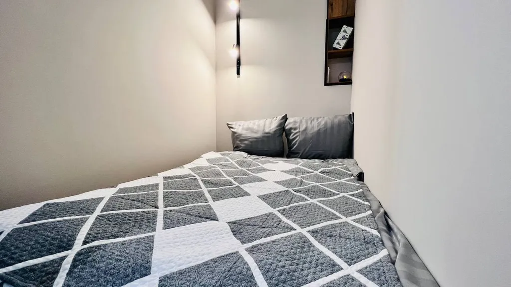 Стильная дизайнерская квартира в центре города