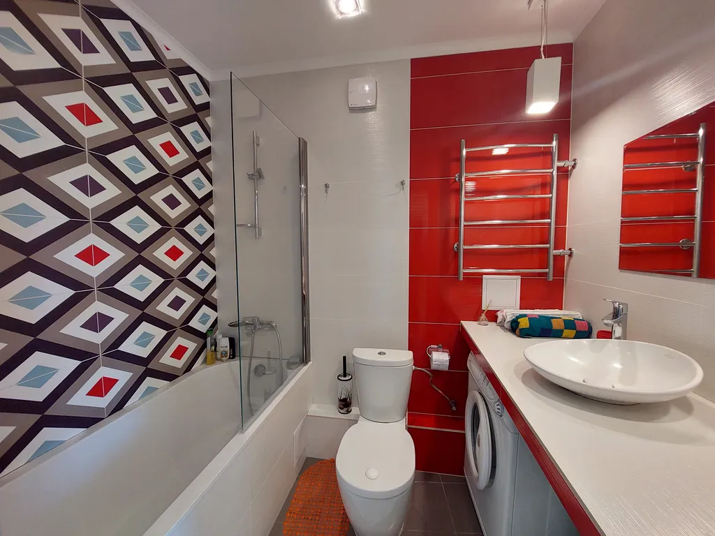 Солнечная студия у леса