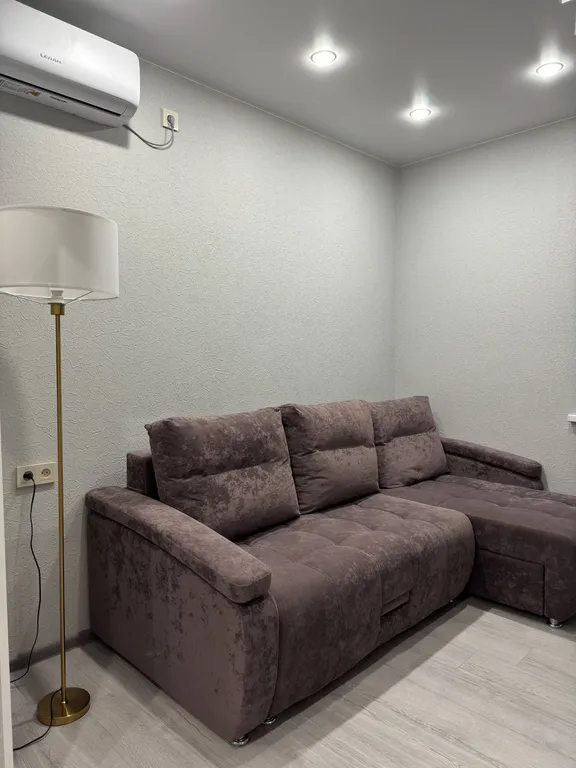 Современный коттедж на скале