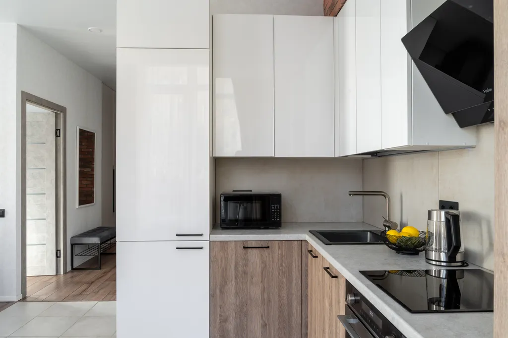 Просторная стильная квартира с видом на горы