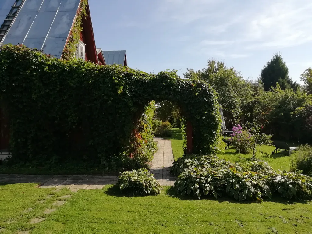 Просторный дом с баней в тихой деревушке у реки