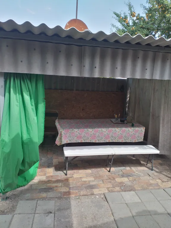 Коттедж Отдельно стоящий домик на территории мини пансионата — Курортное