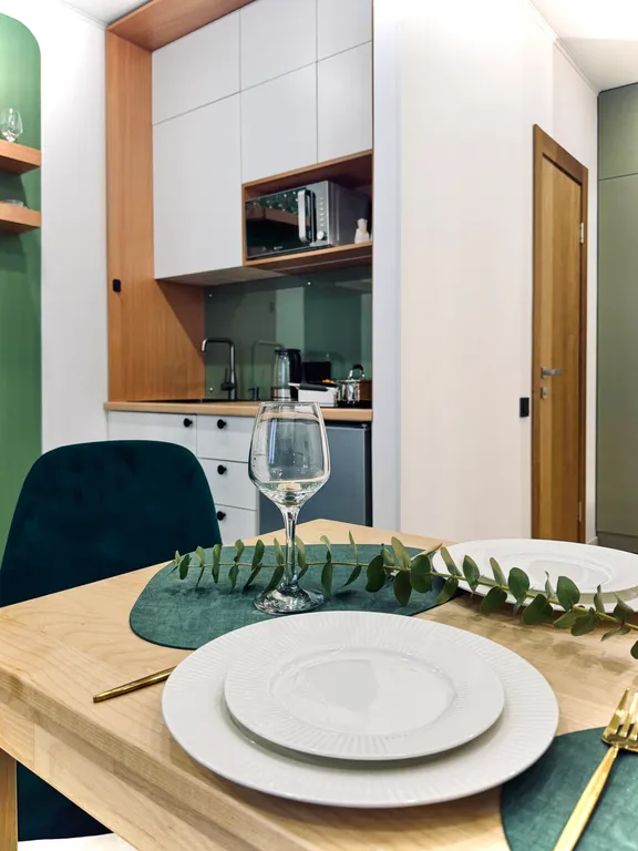 Новая студия с дизайнерским ремонтом