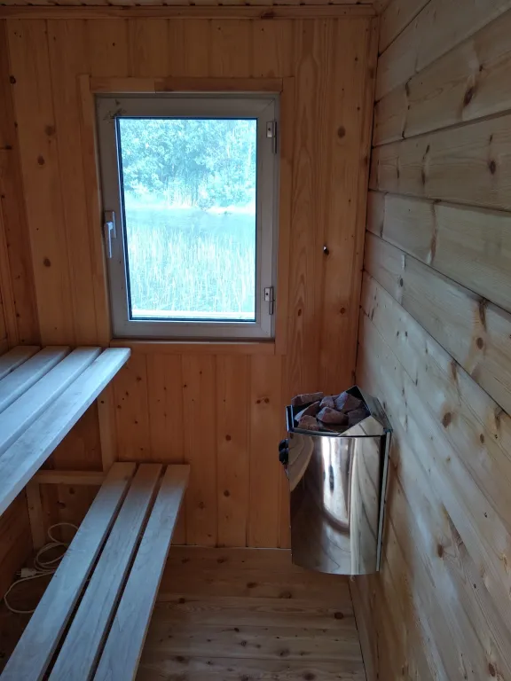 Хаусбот на Мунозере - одном из самых красивых и чистых озёр в Карелии