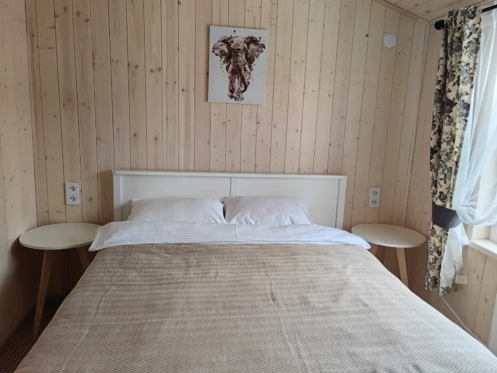 Дом на берегу озера