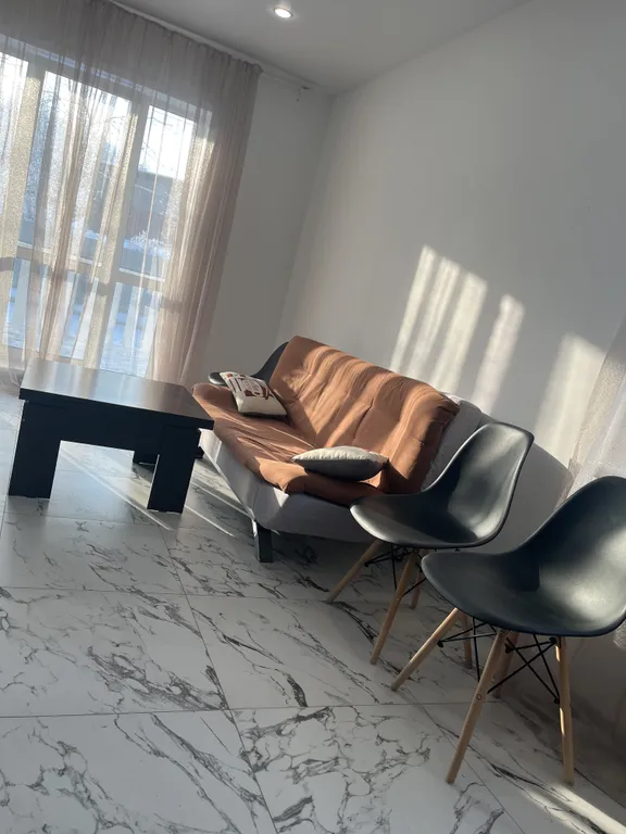 Уютный благоустроенный дом в центре 2 Иркутска ждет своих гостей!