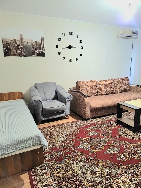 Квартира Трёхкомнатная квартира для отдыха — Богучар