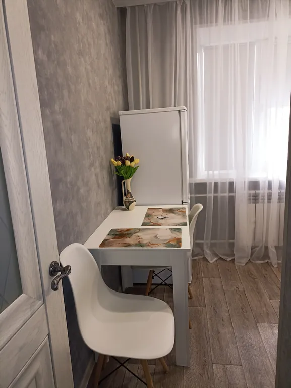 1-комнатная квартира в центре города с асфальтированной парковкой